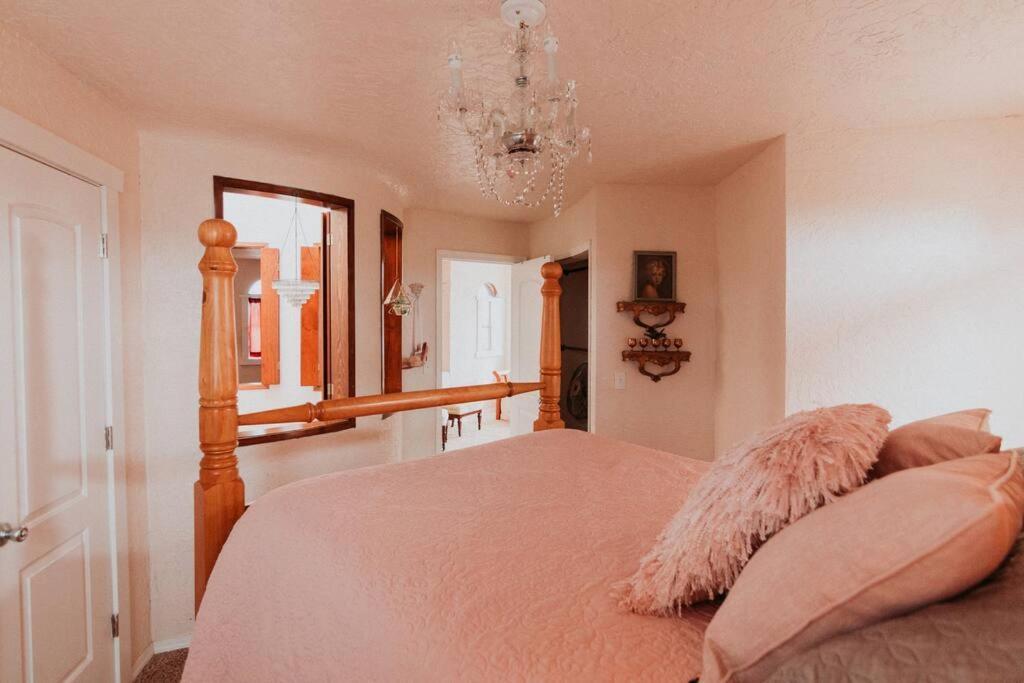 Lavender Castle Villa Скуим Екстериор снимка